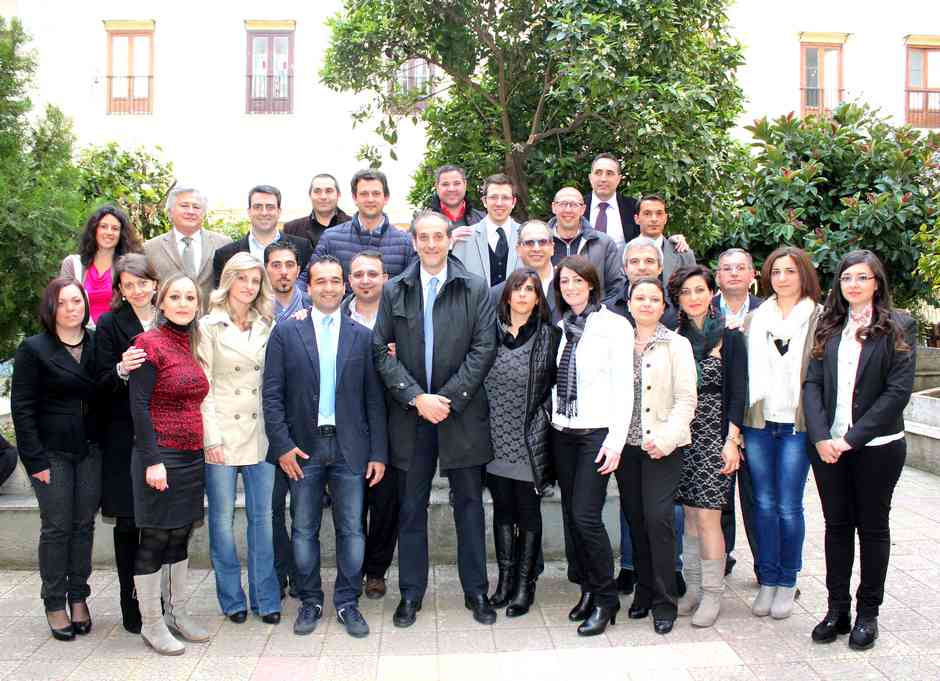 Foto di gruppo dei candidati del PD