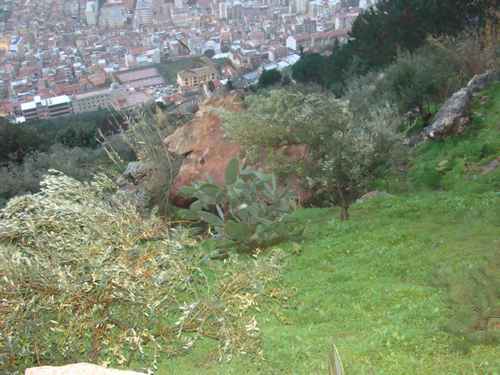 Il masso che nel 2009 minacciava Monreale dal monte Caputo