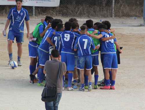 Abbraccio finale dopo il match