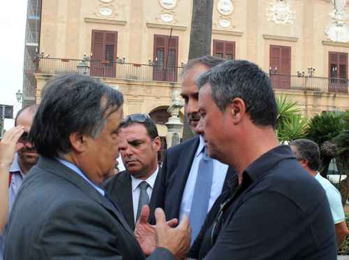 Orlando, Capizzi ed un rappresentante dei tassisti di Monreale