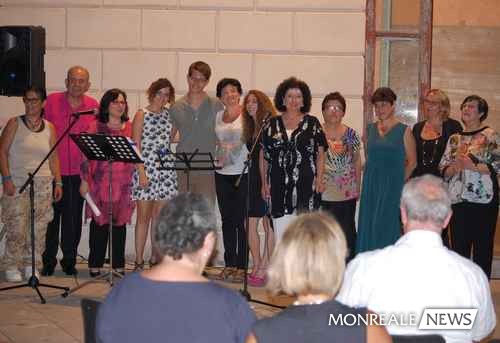 Un momento della festa di fine anno