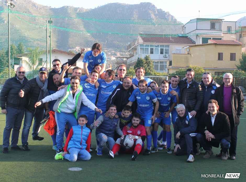 La festa del Monreale dopo la vittoria contro la Stella del Mare