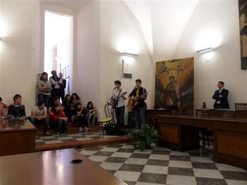 Un momento musicale dell'incontro odierno