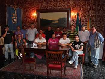 I lavoratori Ato che hanno occupato la Sala Rossa del Municipio