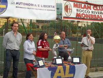 La premiazione dopo il torneo di calcio a 5