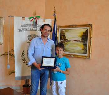 L'assessore Giuseppe La Corte con il piccolo Giorgio Di Masi