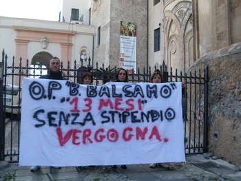 La protesta dei lavoratori dell'Ipab Balsamo