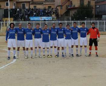 La formazione del Monreale scesa in campo contro il Kamarat