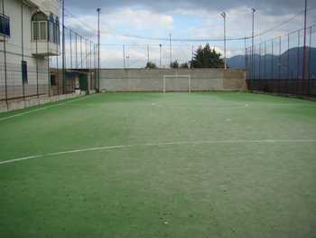 Il campo di calcio a 5 della parrocchia di Santa Teresa