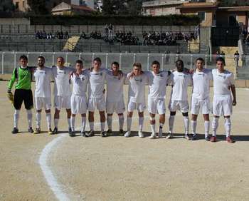 La squadra del Monreale scesa in campo contro il Castellammare