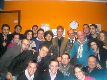 Il presidente Lillo Speziale con i ragazzi del Parlamento della Legalità