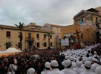 La processione a Piazza Canale
