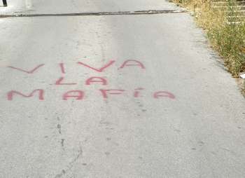 La scritta che era visibile stamattina