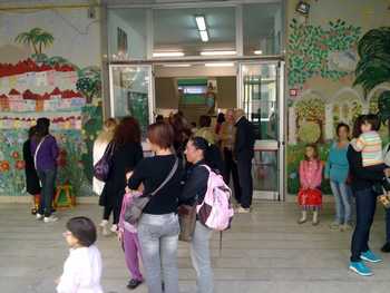 L'ingresso odierno dei bambini alla Pietro Novelli