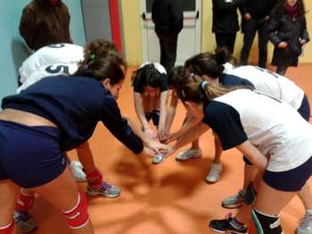 Esultanza dopo la vittoria per le giocatrici della Gi.Ca. under 14