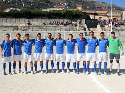 La formazione del Monreale scesa in campo contro il Real Calcio