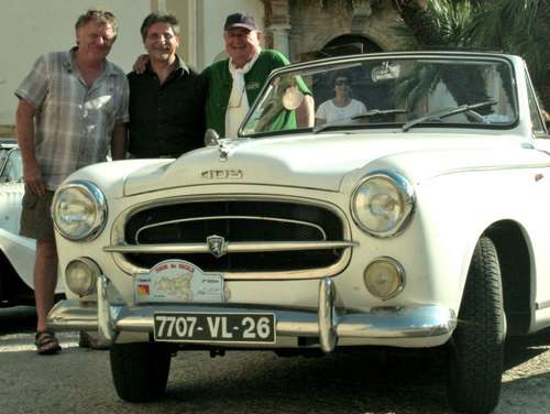 L’addetto stampa del club Auto storiche di Monreale, Mario Micalizzi, Il presidente del club Auto Retro Passion 49, Jean Marc Pietrucci