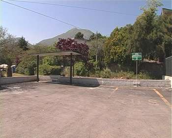 La fermata del bus a Piano Geli