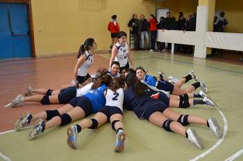 L'esultanza delle giocatrici della Primula dopo la vittoria
