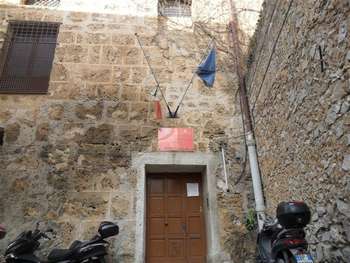L'ingresso della scuola elementare Mattarella